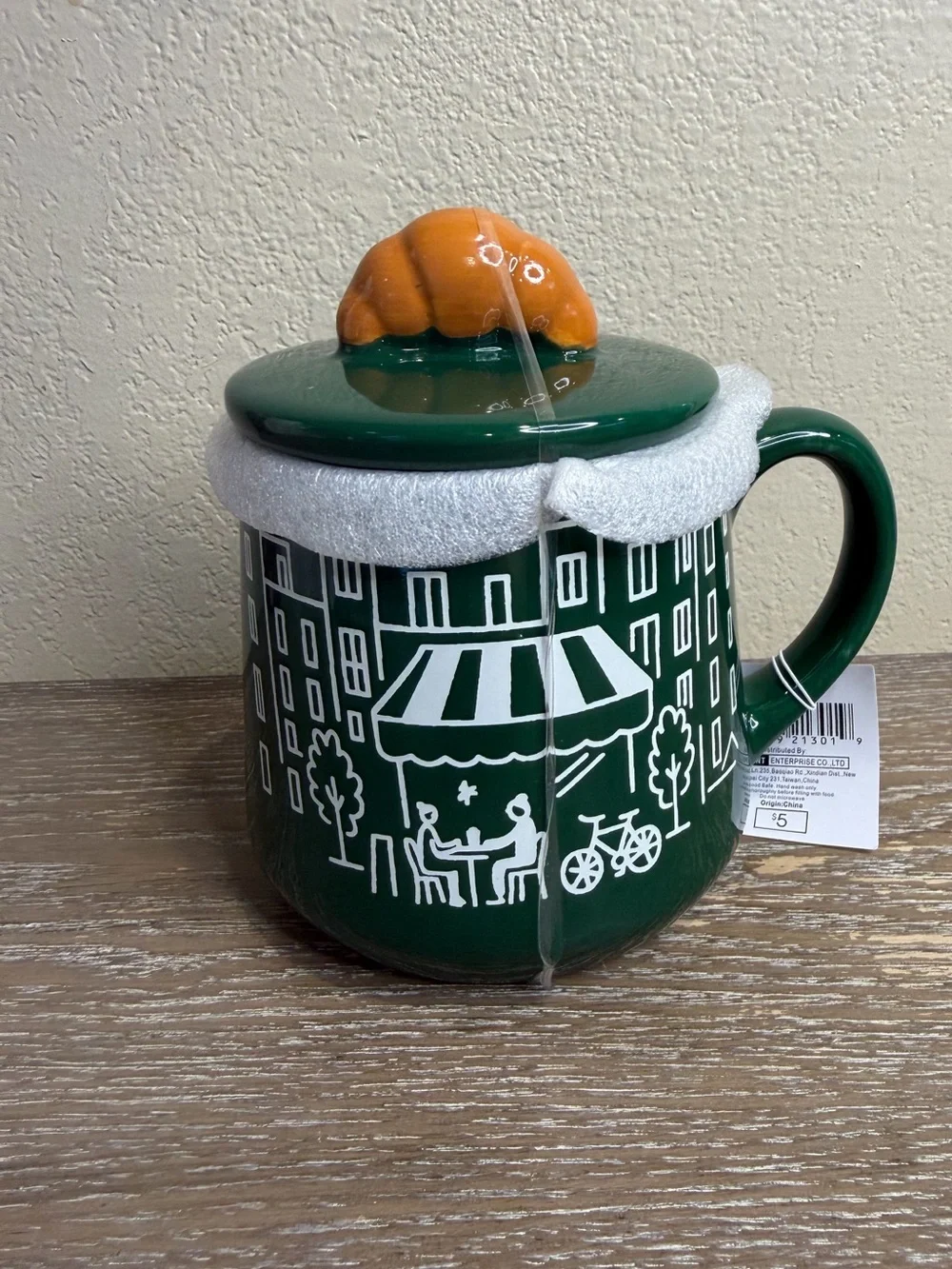 Target Bullseye Croissant Ceramic Mug